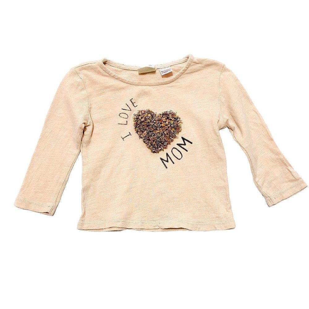 Zara Light Pink 'I Love Mom' Feather Heart Shirt